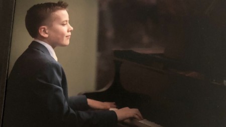 RSVP for Live Music with Luke Liebert